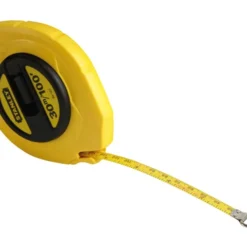 STANLEY Closed Case Steel Tape (30m/100ft, 10mm)