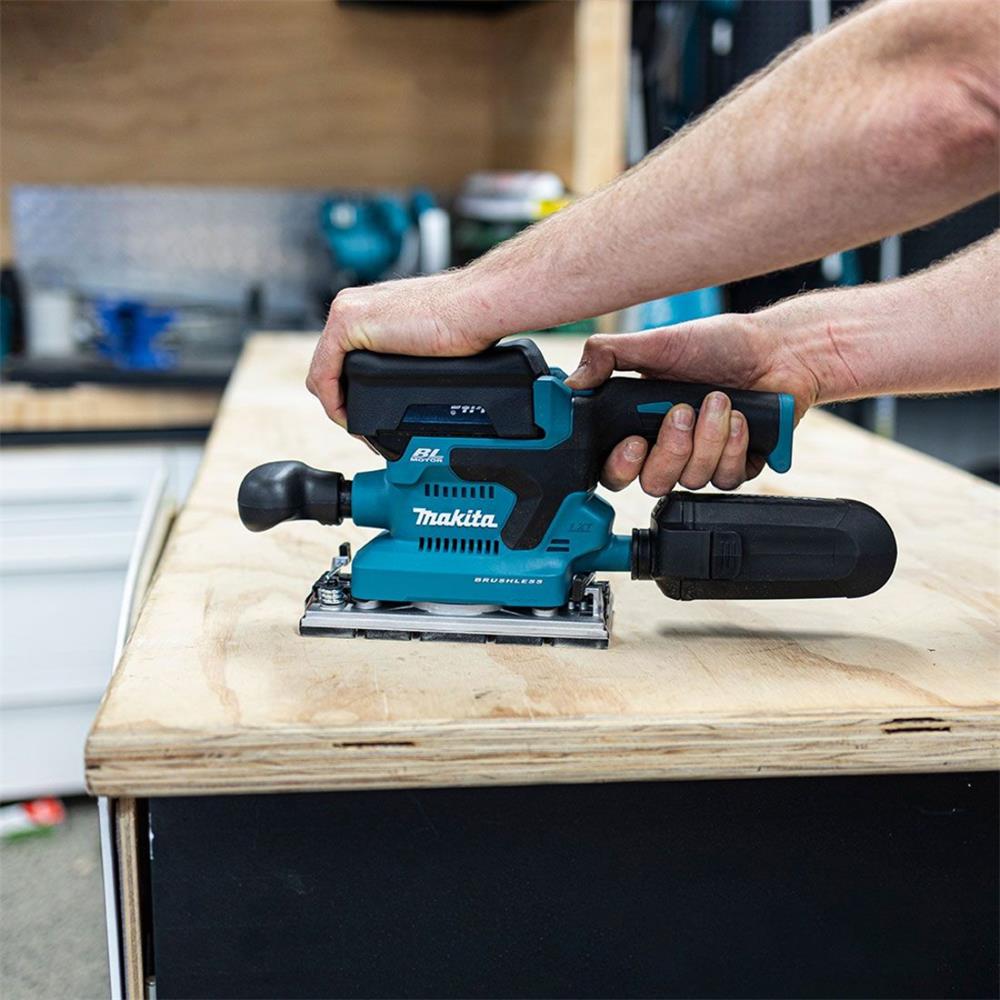 MAKITA 18V Sander Bare Unit (1/3 Sheet, 93x228mm) - Image 2