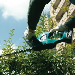 Alternative view of MAKITA 18V Hedge Trimmer (Bare Unit, 52cm)