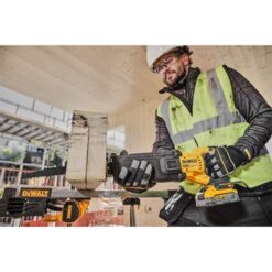 DEWALT 18V Recip Saw Kit (29mm, 2x5Ah Powerstack) - Image 2