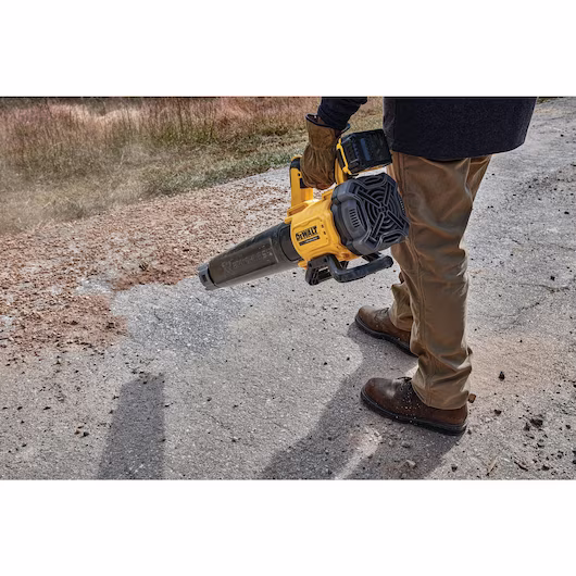 DEWALT 18V Axial Blower Kit (1x5Ah, 450 CFM, 200Km/h) - Image 4