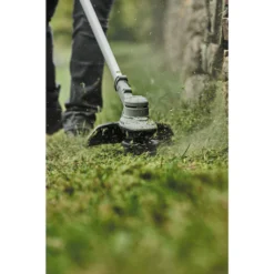 DEWALT 18V Strimmer Kit (1x5Ah,FOLDING SHAFT,36cm, Bump Feed) - Image 5