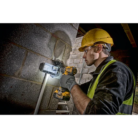 DEWALT 18V Combi Drill Kit (2x5Ah, 70Nm, 2 Speed) - Image 3