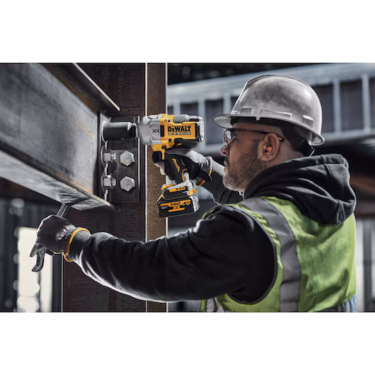 DEWALT 18V 1/2" Impact Wrench Bare Unit (1626/2372Nm, Hog Ring) - Image 5