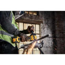 DeWalt 18V Grinder Bare Unit (125mm,Max 1647 Watts Flexvolt Advantage) - Image 2