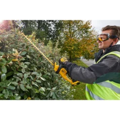 Alternative view of DEWALT 18V Hedge Trimmer Bare Unit (55cm, 19mm)