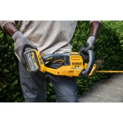 DEWALT 54V Hedge Trimmer Bare Unit (65cm, 31mm) - Image 8