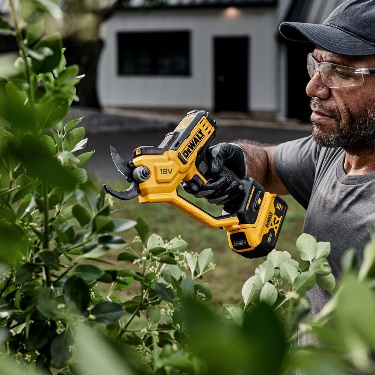 DEWALT 18V Power Pruner Bare Unit (38mm) - Image 5