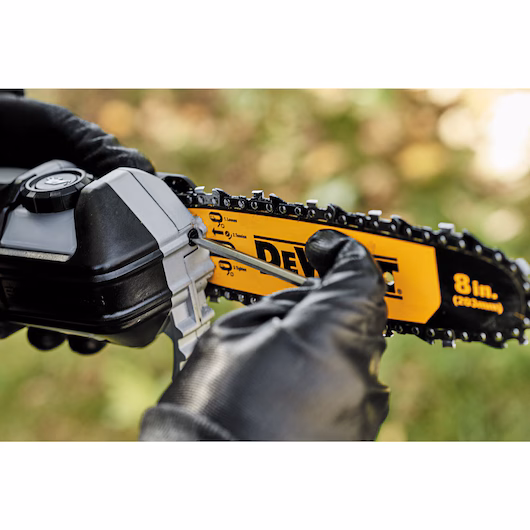 DEWALT 18V Pole Saw Kit (1x5Ah, 20cm, 4.5m) - Image 6