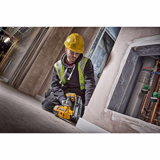 DEWALT 18V Nailer Bare Unit (16G Angled, 32-64mm) - Image 2