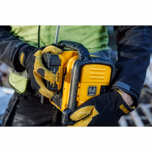 DEWALT 12V/18V/220V Digital Compact Radio - Image 4