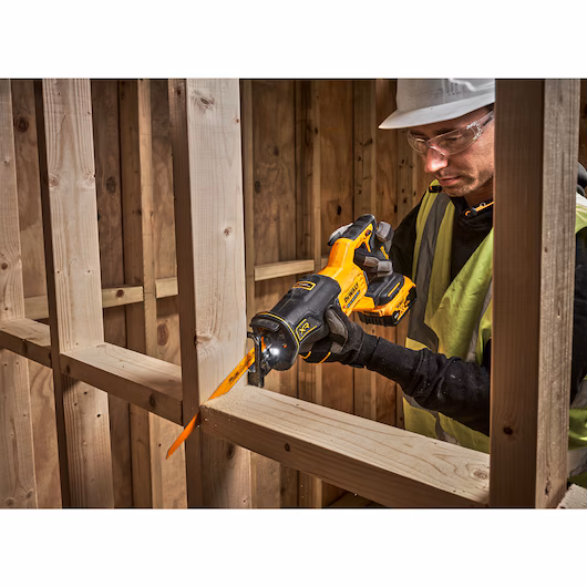 DEWALT 18V Recip Saw Bare Unit (28.6mm, 880W) - Image 3