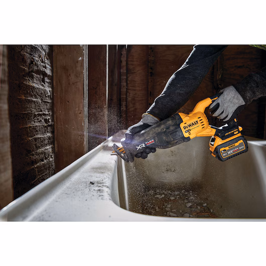 Alternative view of DEWALT 18V Recip Saw Kit (29mm, 1x6Ah)