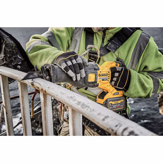 DEWALT 54V Recip Saw Kit (28.6mm, 2x9Ah) - Image 6