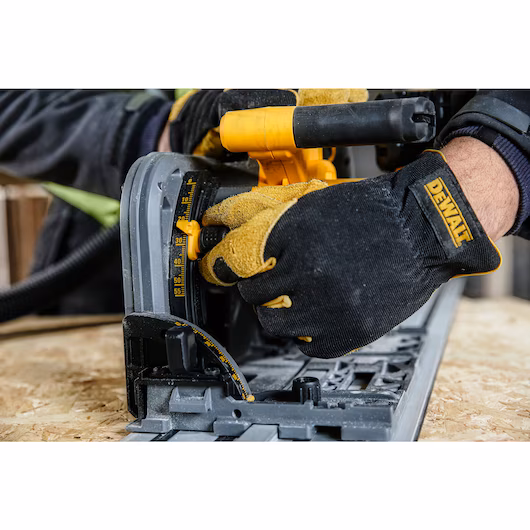 DEWALT 54V Plunge-Cut Saw Bare Unit (165mm, 55mm) - Image 4