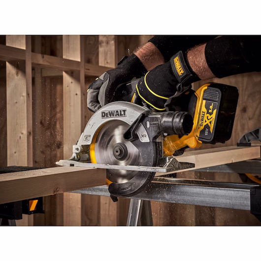 DEWALT 18V Circular Saw Bare Unit (165mm, 55cm, 760W) - Image 4