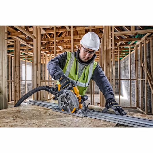 DEWALT 18V Circular Saw Bare Unit (184mm, 58mm, 900W, Guide Rail Base) - Image 4