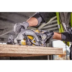 DEWALT 54V Circular Saw Bare Unit (190mm, 65mm, High Torque) - Image 4