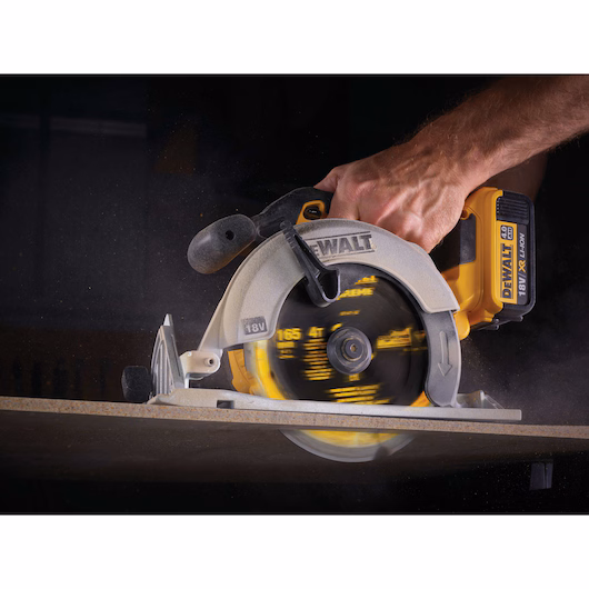 DEWALT Circular Saw Blade (4T PCD, 165x1.8x20mm, Extreme) - Image 3