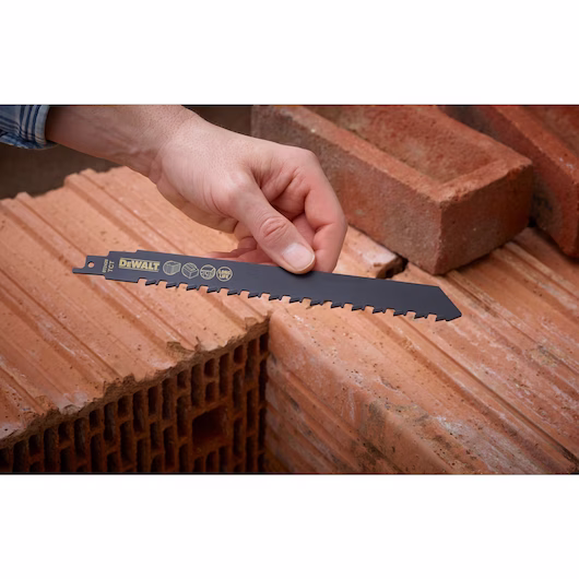 DEWALT Recip Blade (240mm, 2 TPI, 1 Piece, Brick/Aer. Concrete/Fibre Cement) - Image 4