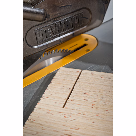 DEWALT Circular Saw Blade (96T TC, 250x3x30mm, Extreme) - Image 4