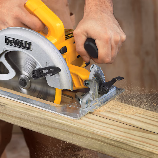 DEWALT 110V Circular Saw (190mm, 67mm, 1600W) - Image 3