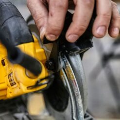 DEWALT 220V Circular Saw (190mm, 61mm, 1600W, Guide Rail Base) - Image 4