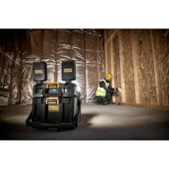 DEWALT Toughsystem 2.0 Adjustable Work Light with Storage (18V, 4000L) - Image 6