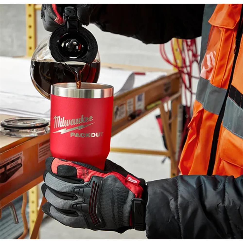 MILWAUKEE Packout Insulated Tumbler (887ml, Red) - Image 3