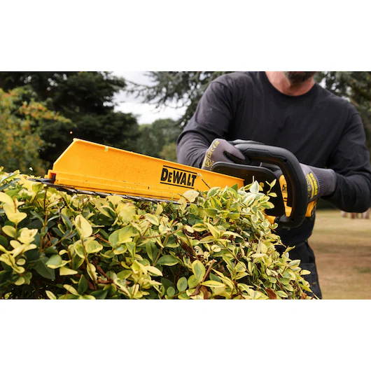 DEWALT 18V Hedge Trimmer Bare Unit (60cm, 25mm) - Image 4