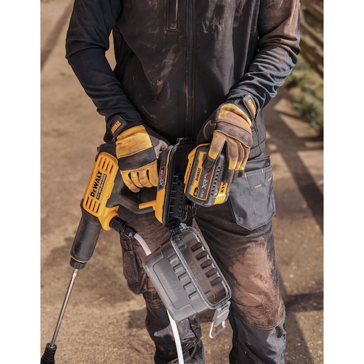 DEWALT 54V Power Cleaner Bare Unit (45/69 Bar, Self Prime) - Image 5