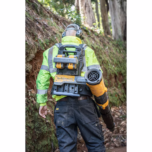 DEWALT 2x54V Backpack Blower Bare Unit (855CFM, 257km/h) - Image 6
