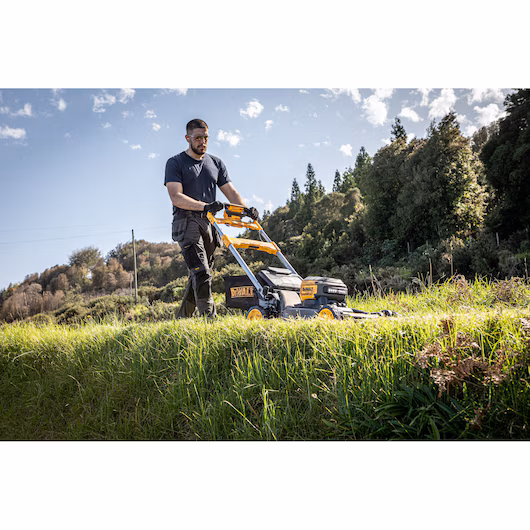 DEWALT 2x54v XR Self-Propelled Mower Bare Unit (53cm, Dual Blade) - Image 5
