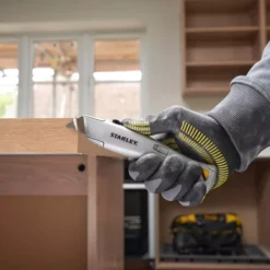 STANLEY Heavy Duty Retractable Trade Knife - Image 4