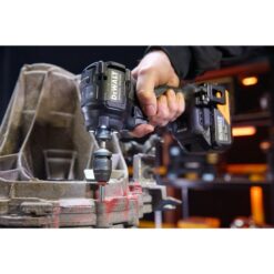 DeWalt McLaren 18v XR Impact Driver Kit (2x5Ah, 206Nm) - Image 5