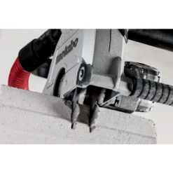 METABO 220V Wall Chaser (125mm, 1900W, 2xBlades, MFE 40) - Image 3